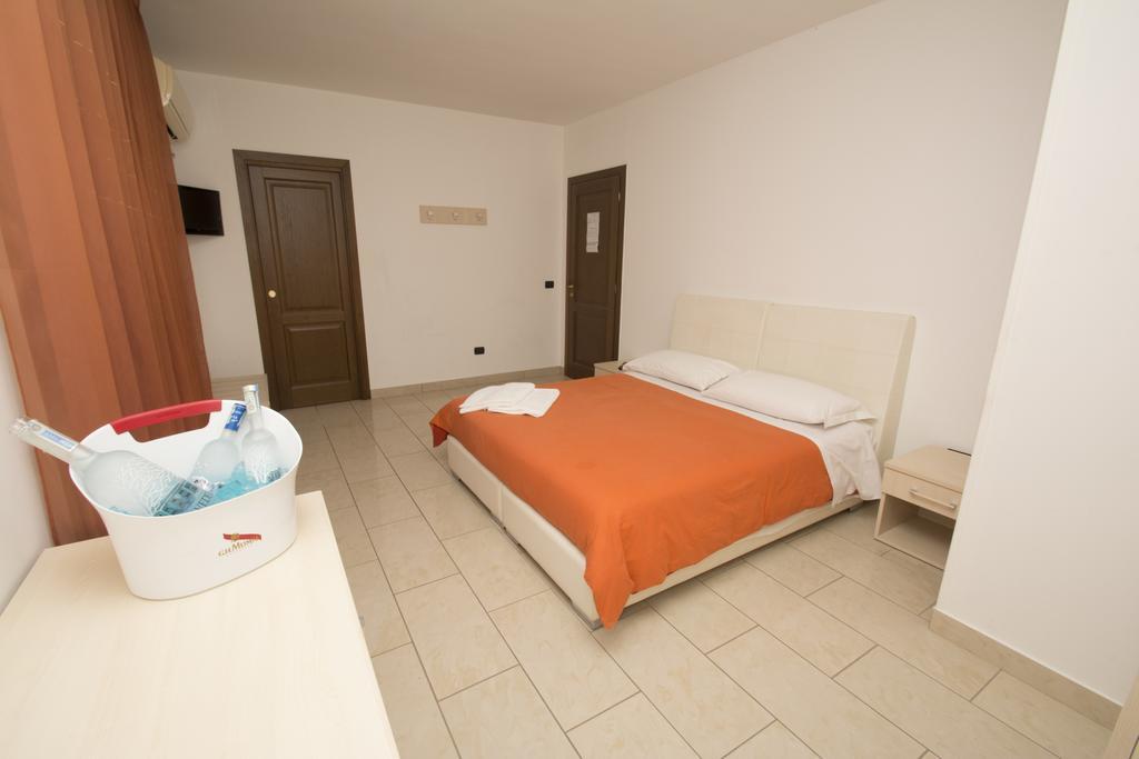 Twin Towers Rooms Lecce Luaran gambar