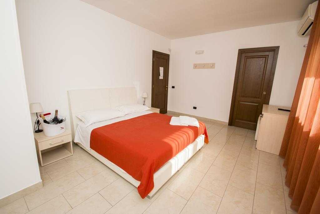 Twin Towers Rooms Lecce Luaran gambar